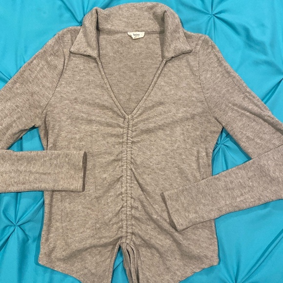 Beivy Buckle
Large
Excellent condition, adjustable table bottom tie - Picture 1 of 2